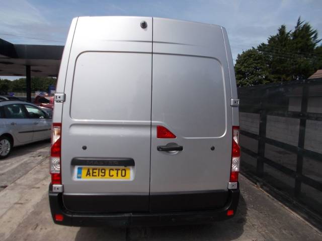 2019 Renault Master LM31 57KW Business Medium Roof van Auto