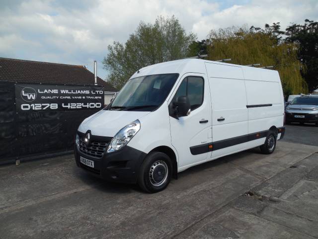 Renault Master 2.3 LM35dCi 130 Business Medium Roof Van Panel Van Diesel White