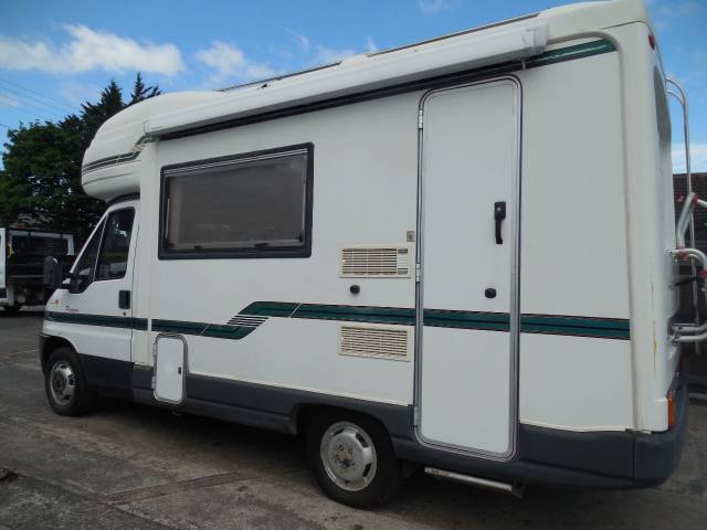 2000 Peugeot Boxer 2.0 BOXER 270 MWB